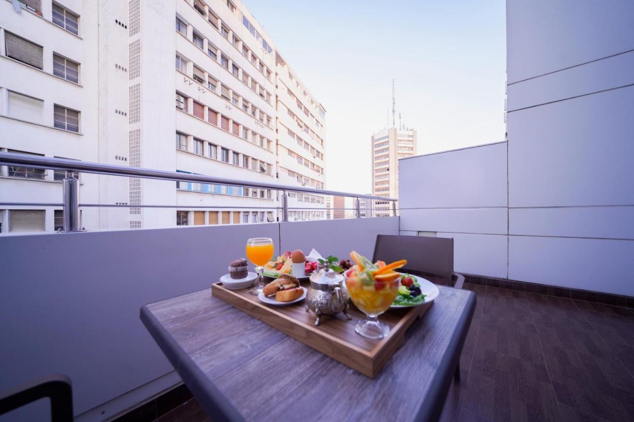 Oum Palace Hotel & Spa คาซาบลังกา ภายนอก รูปภาพ