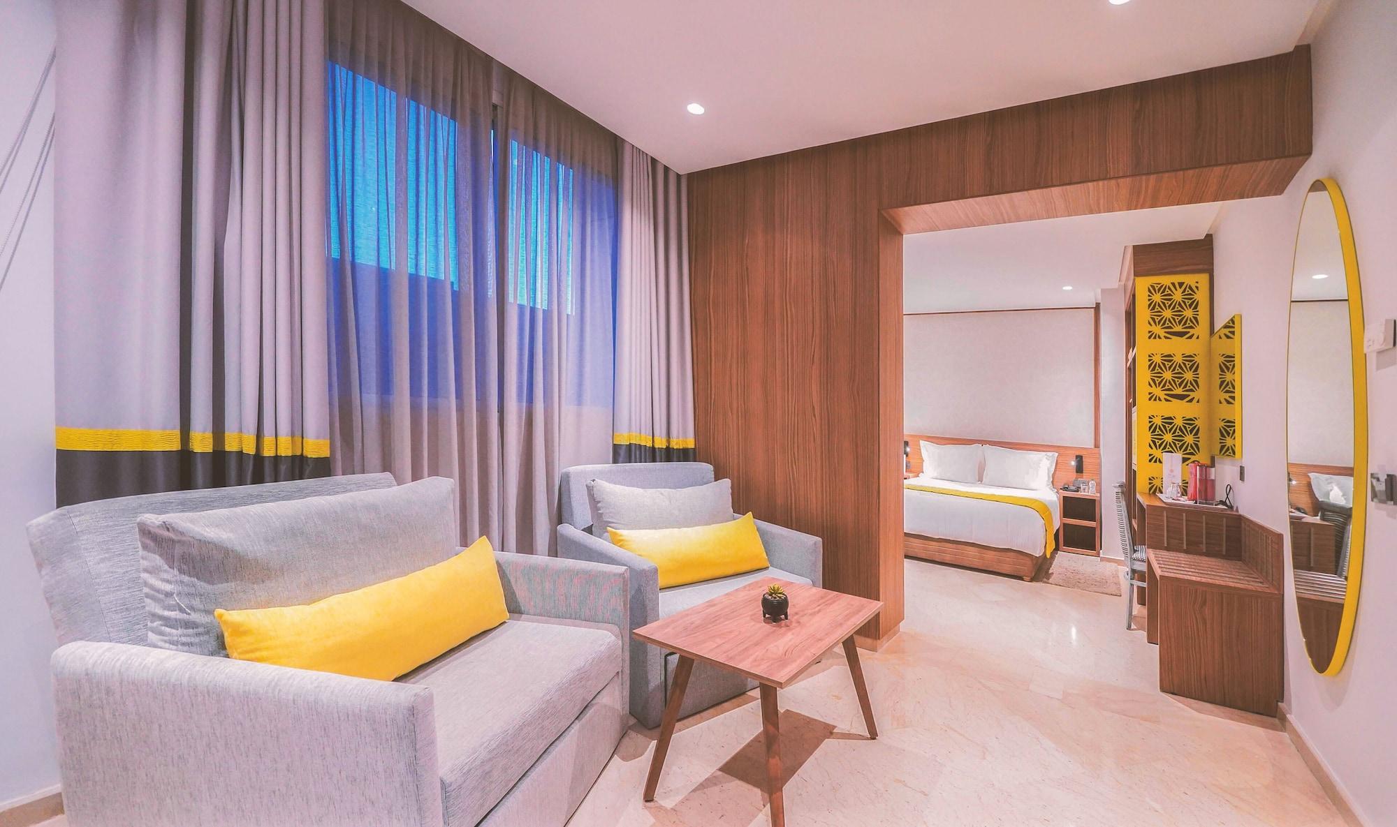 Oum Palace Hotel & Spa คาซาบลังกา ภายนอก รูปภาพ